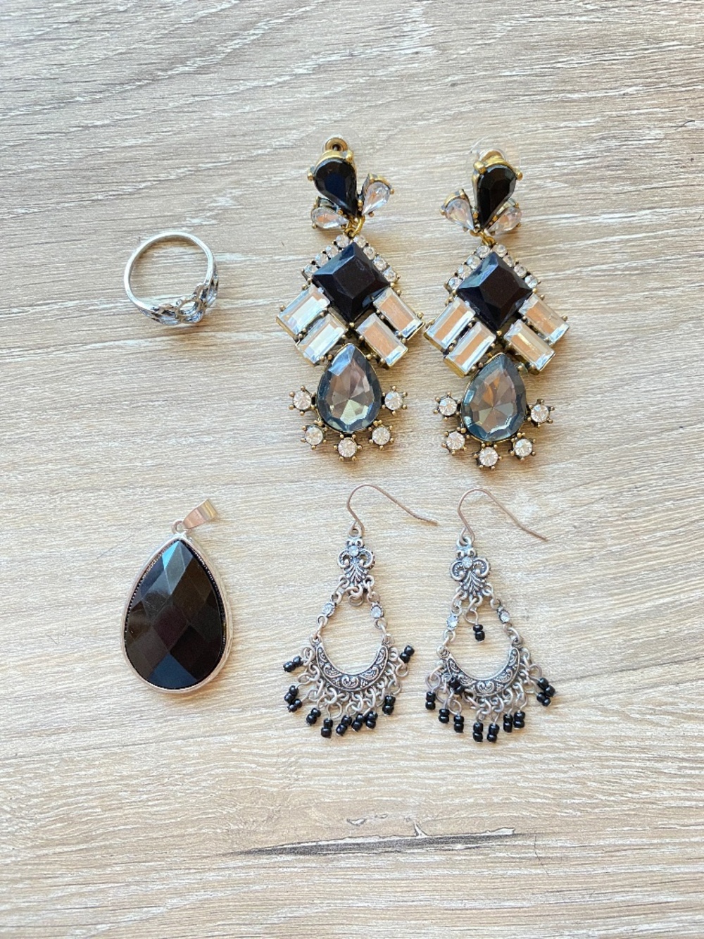 4pc Jewelry Lot: Black Crystal Statement Earrings, Chandelier Dangles, Ring